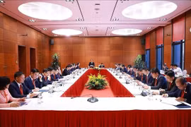 La séance préparatoire du Premier Congrès de l’organisation du Parti du gouvernement pour le mandat 2025-2030, tenue l’après-midi du 12 octobre. Photo : VNA