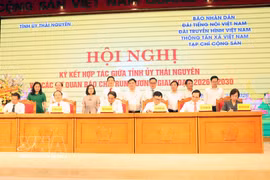 La province de Thai Nguyen (Nord) a conclu un programme de coopération en matière de communication avec cinq grands organes de presse. Photo : VNA