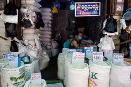 Un magasin de riz à Yangon, au Myanmar Photo d'illustration : AFP/VNA