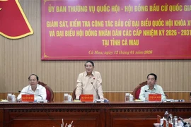 Une délégation du Comité permanent de l’Assemblée nationale, conduite par son vice-président Nguyen Duc Hai, également membre du Conseil électoral national, a effectué ce 12 janvier une mission de supervision des préparatifs des élections à Ca Mau. Photo : VNA