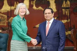 Le Premier ministre Pham Minh Chinh reçoit Mme Gillian Bird, nouvelle ambassadrice d’Australie au Vietnam. Photo : VNA