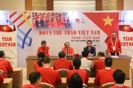 SEA Games 33 : Le ministre chargé des sports encourage la délégation sportive vietnamienne en Thaïlande