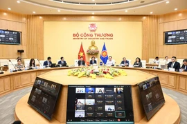 La deuxième réunion spéciale des ministres de l'économie de l'ASEAN concernant les négociations pour la mise à niveau de l'accord sur le commerce des marchandises de l'ASEAN (ATIGA). Photo : VNA