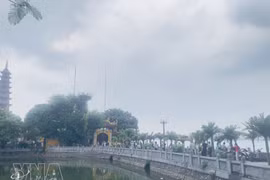 La pagode Tran Quoc - une attraction touristique reconnue de Hanoï. Photo : VNA