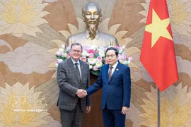 Le président de l’Assemblée nationale du Vietnam, Tran Thanh Man, a reçu le 16 juin à Hanoï, le vice-président du Bundestag de la République fédérale d’Allemagne, Bodo Ramelow, en visite officielle au Vietnam.