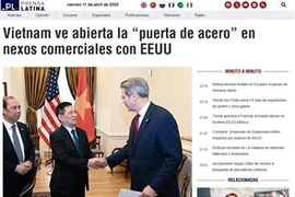 L'article intitulé « Le Vietnam ouvre la « porte d'acier » dans ses relations commerciales avec les États-Unis », publié le 11 avril par Prensa Latina. Photo : VNA