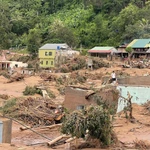 Des centaines de maisons de la commune de My Ly, province de Nghê An endommagées après les inondations. Photo: VNA