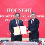Trân Phong (gauche) et Lê Minh Hung (droite). Photo: VNA