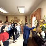 L’ambassade du Vietnam aux États-Unis a organisé une cérémonie du souvenir à la « Maison du Vietnam » à Washington. Photo: VNA