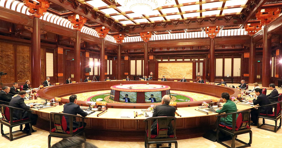 Le président vietnamien Truong Tan Sang assiste à la première séance à huis clos sur « Promouvoir l'intégration économique régionale » lors du 22e Forum de coopération économique Asie-Pacifique (Chine, 2014). Photo : Nguyen Khang/ VNA