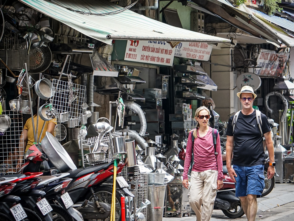 La rue Hang Thiec demeure l'une des artères emblématiques de l'artisanat du Hanoï d'antan, préservant son authenticité jusqu'à nos jours. Photo : VNA