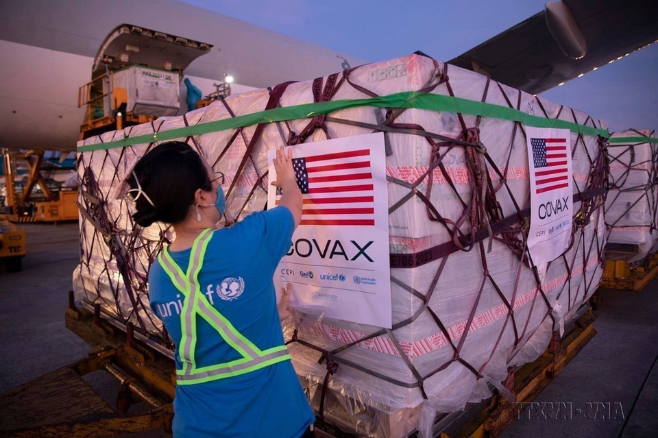 Les États-Unis fournissent au Vietnam plus de 40 millions de doses de vaccin via le mécanisme COVAX, ainsi qu'une assistance technique d'une valeur de plus de 44 millions de dollars pour répondre à l'épidémie de COVID-19. Photo: VNA