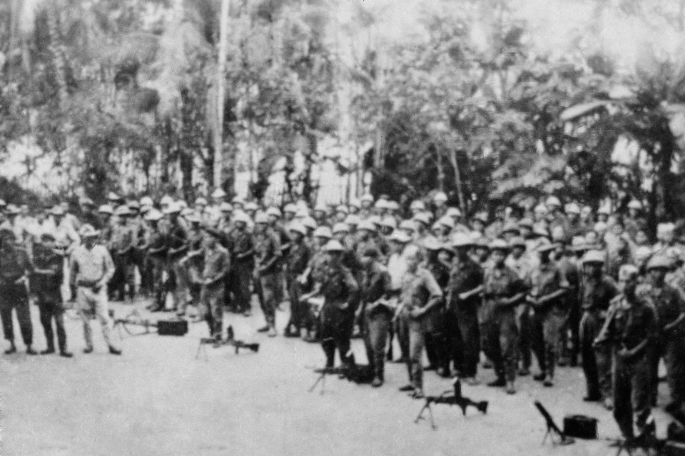 Soldats de l'alliance Vietnam-Laos pendant la résistance contre le colonialisme français en 1950. Photo : VNA