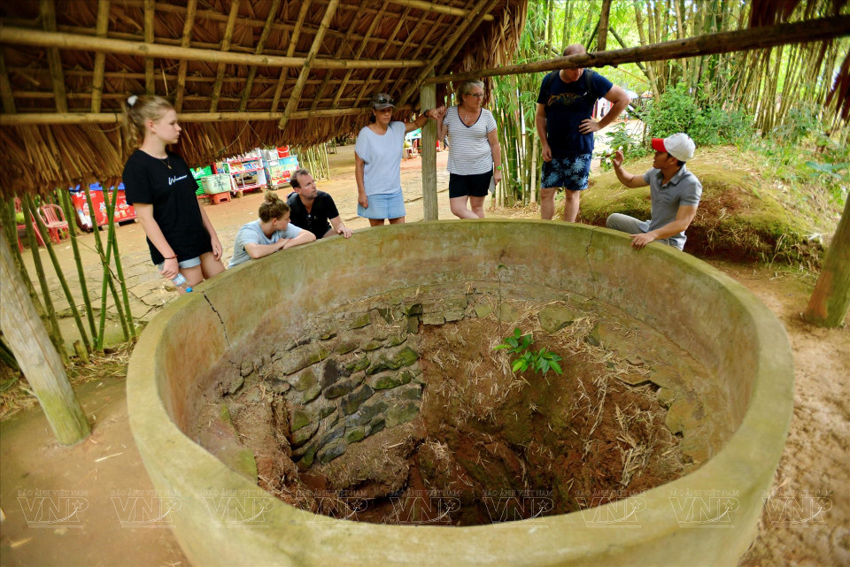 Un puits utilisé pour alimenter en eau potable les tunnels de Vinh Moc.