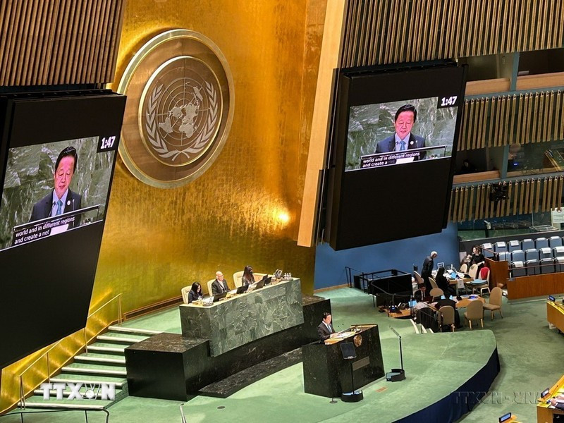 Le vice-Premier ministre Tran Hong Ha s'est exprimé lors de la séance plénière de la Conférence des Nations Unies sur l'eau 2023, qui s'est tenu pour la première fois en 46 ans (New York, 22 mars 2023). Photo : VNA
