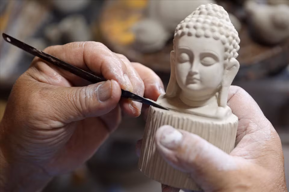 C’est à Biên Hoà que la première école de formation professionnelle en céramiques de l'Indochine a été fondée, en 1903. Au début du XXe siècle, la céramique d’art de Biên Hoà était bien connue en Asie et en Europe. Photo : VI