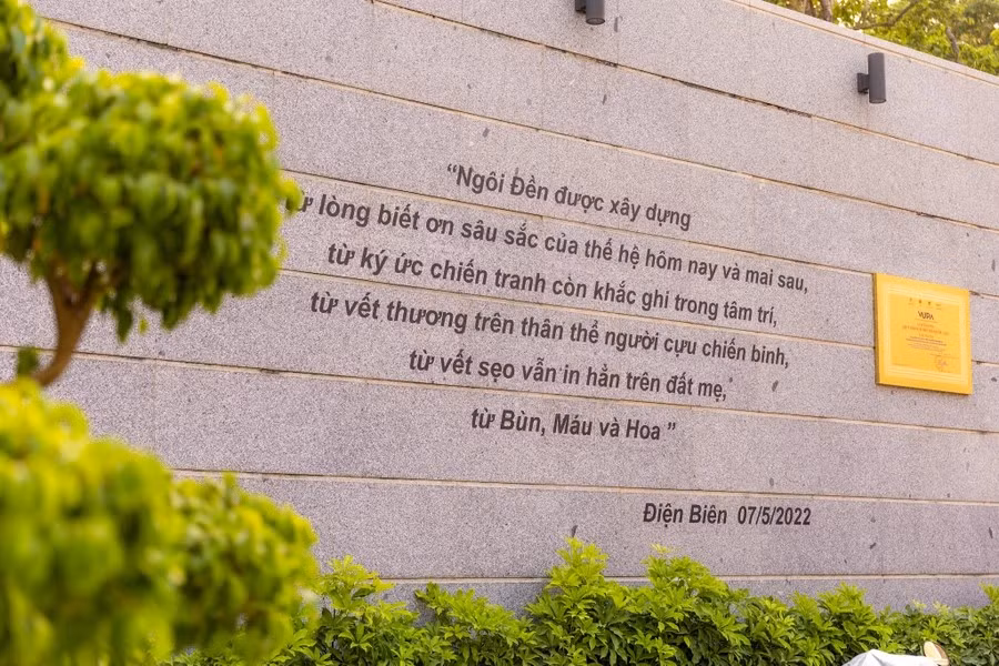 Selon le Comité de gestion du Temple, la colline F a été choisie pour construire le Temple car elle a été le théâtre d'une bataille féroce de la campagne de Dien Bien Phu. Photo : Vietnamplus