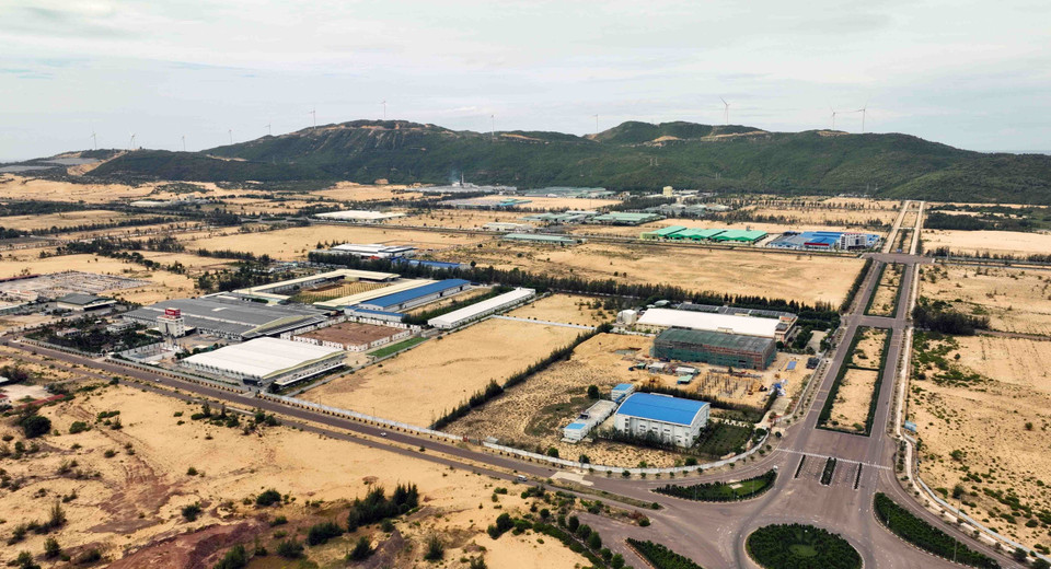 À ce jour, la province de Binh Dinh compte sept zones industrielles en activité, couvrant une superficie totale de plus de 2.850 hectares. Photo : VNA 