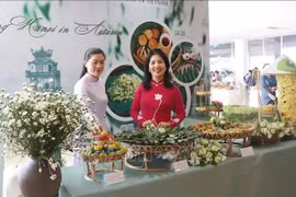 Des plats vietnamiens présentés lors de l'événement. Photo: VNA