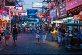 La Thaïlande intensifie la répression contre les criminels étrangers