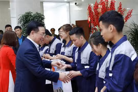 Le président de l’AN exhorte Bac Giang à investir plus dans les infrastructures