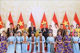 Le président Vo Van Thuong donne un banquet en l’honneur du président indonésien