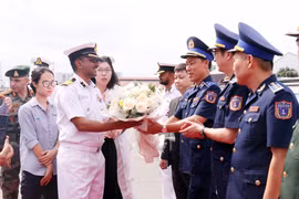 Le patrouilleur Samudra Paheredar de la Garde côtière indienne en visite à Hô Chi Minh-Ville
