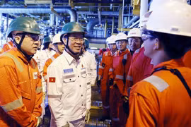 Le président formule ses vœux du Têt aux travailleurs de plates-formes gazo-pétrolières