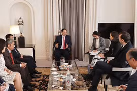 Le PM Pham Minh Chinh reçoit la directrice générale de la Facilité COVAX