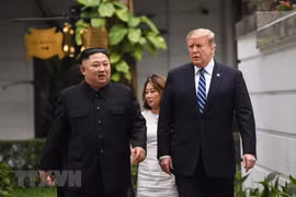 Les présidents des États-Unis et de la RPDC font une promenade à l'hôtel Sofitel Legend Metropole
