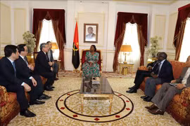 Une délégation du Parti en visite de travail en Angola