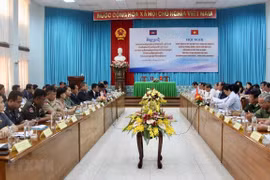 Promotion du commerce frontalier entre la province d'An Giang et celle cambodgienne de Kandal