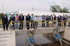 Inauguration d'une usine de traitement des eaux usées dans la ville de Long Xuyen