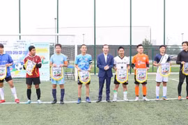 Tournoi de football des étudiants vietnamiens en Belgique en faveur du fonds de vaccin