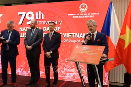 Le président du Sénat tchèque Miloš Vystrčil s'exprime à la cérémonie marquant le 79e anniversaire de la Fête nationale du Vietnam. Photo: VNA