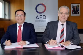 L’AFD fournit un prêt non garanti de 24,2 millions d'euros pour la centrale solaire Se San 4