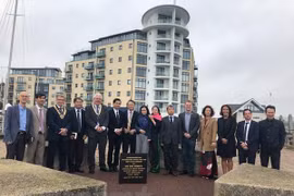 Une délégation de Son La visite la ville de Newhaven, en Angleterre