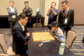 Le joueur d'échecs vietnamien Lai Ly Huynh remporte le championnat d'échecs chinois du monde 2023