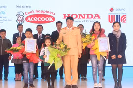 Remise des prix du concours "Doraemon et la sécurité routière" au Vietnam 2018