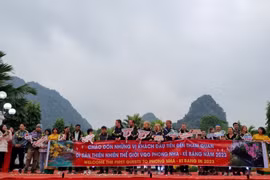 Quang Binh accueille les premiers touristes de 2023