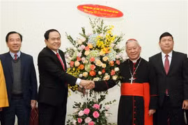 Le chef du FPV rend visite à des dignitaires religieux à l’occasion de Noël