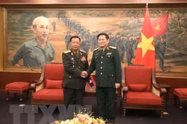 Vietnam et Laos : renforcement de la coopération dans la défense 