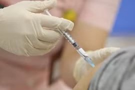 Hanoi commence la vaccination anti-Covid-19 pour les enfants âgés de 5 à 11 ans