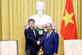 Le président Nguyen Xuan Phuc reçoit le ministre japonais de la Justice