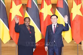La présidente de l'Assemblée du Mozambique termine sa visite au Vietnam