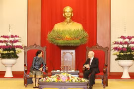 Le secrétaire général du Parti reçoit la vice-présidente du Laos