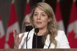 La ministre des Affaires étrangères Mélanie Joly est en Indonésie et au Vietnam