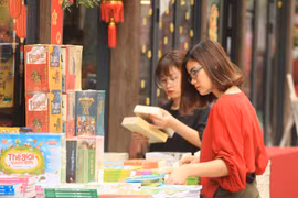 Présenter 1.000 livres dans la Journée nationale du livre et de la culture de lecture 2022 