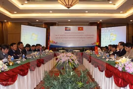 Le Vietnam et le Cambodge discutent de leur coopération frontalière