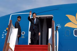  Le président Truong Tan Sang part pour les Etats-Unis et Cuba